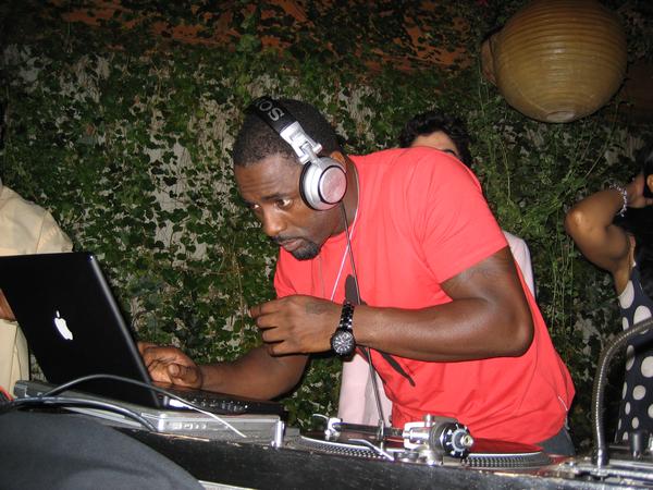 Idris Elba is a Club DJ