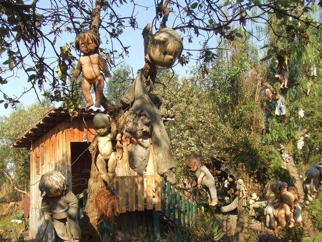 Island of the Dolls – Mexico 