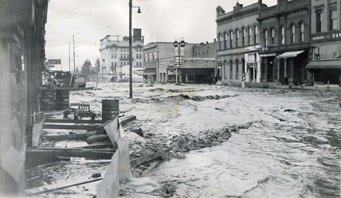 Yellow River Floods (1931) 