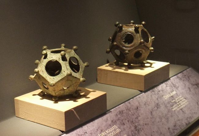 Roman Dodecahedra