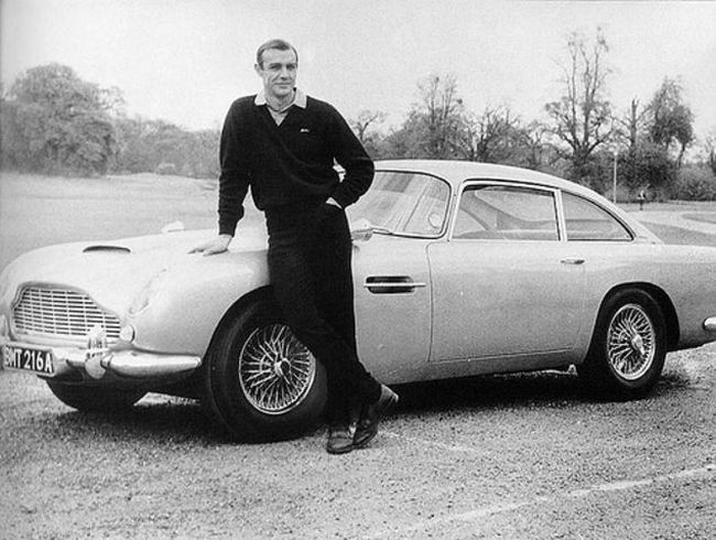 007’s Aston Martin