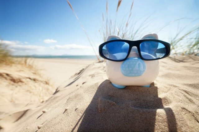 9 Tips on How to Make The Most Of A Travel Loan This Summer - Weird Worm