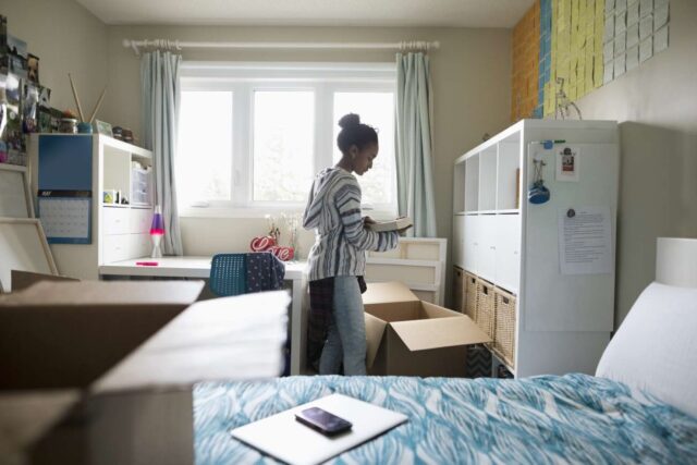 5 Packing Tips That Will Make Your Move So Much Easier - Weird Worm