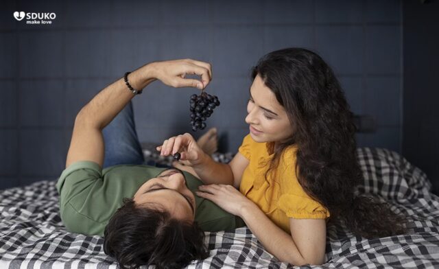 Flirty couples games